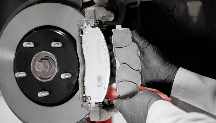 Installing-Wagner-OEX-Brake-Pad Installing-Wagner-OEX-Brake-Pad